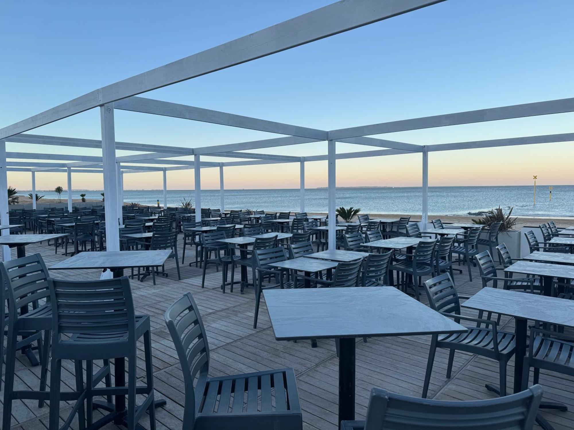 Acadie Saint Victor - Hotel Restaurant - Face Mer - Chatelaillon Plage Eksteriør bilde