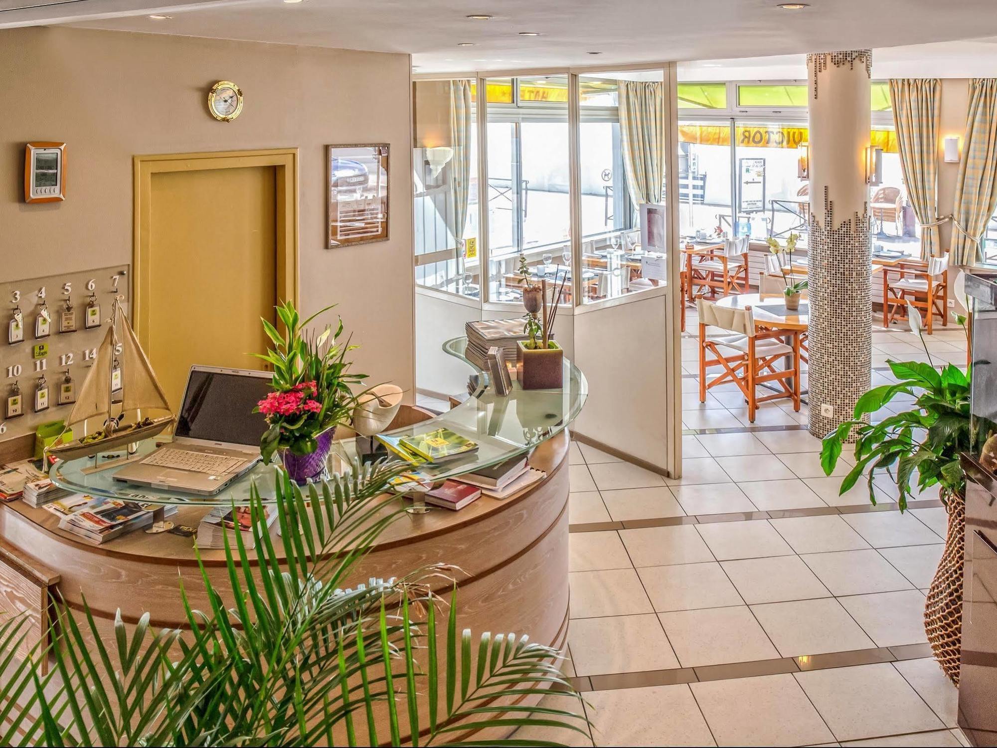 Acadie Saint Victor - Hotel Restaurant - Face Mer - Chatelaillon Plage Eksteriør bilde