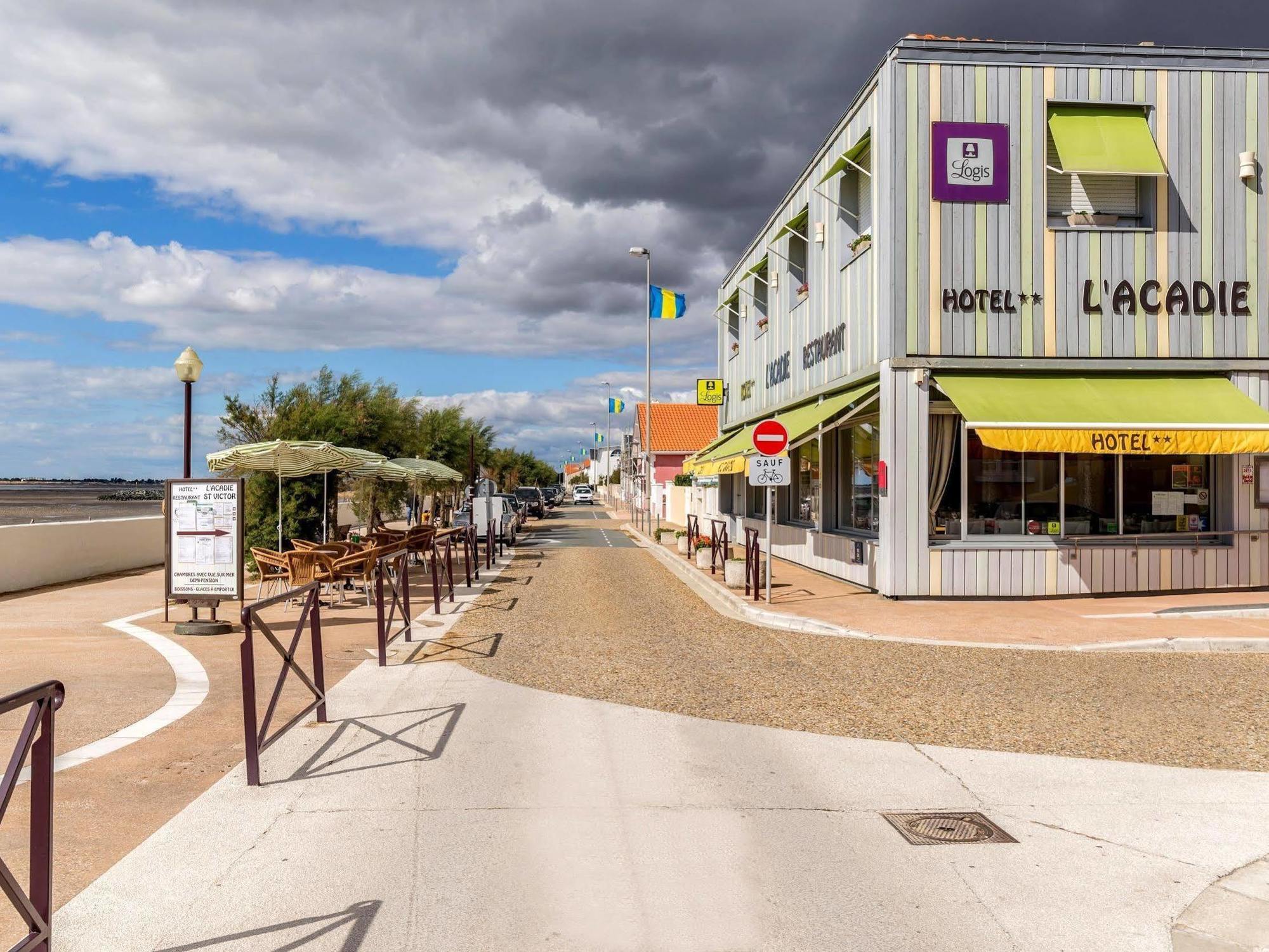 Acadie Saint Victor - Hotel Restaurant - Face Mer - Chatelaillon Plage Eksteriør bilde